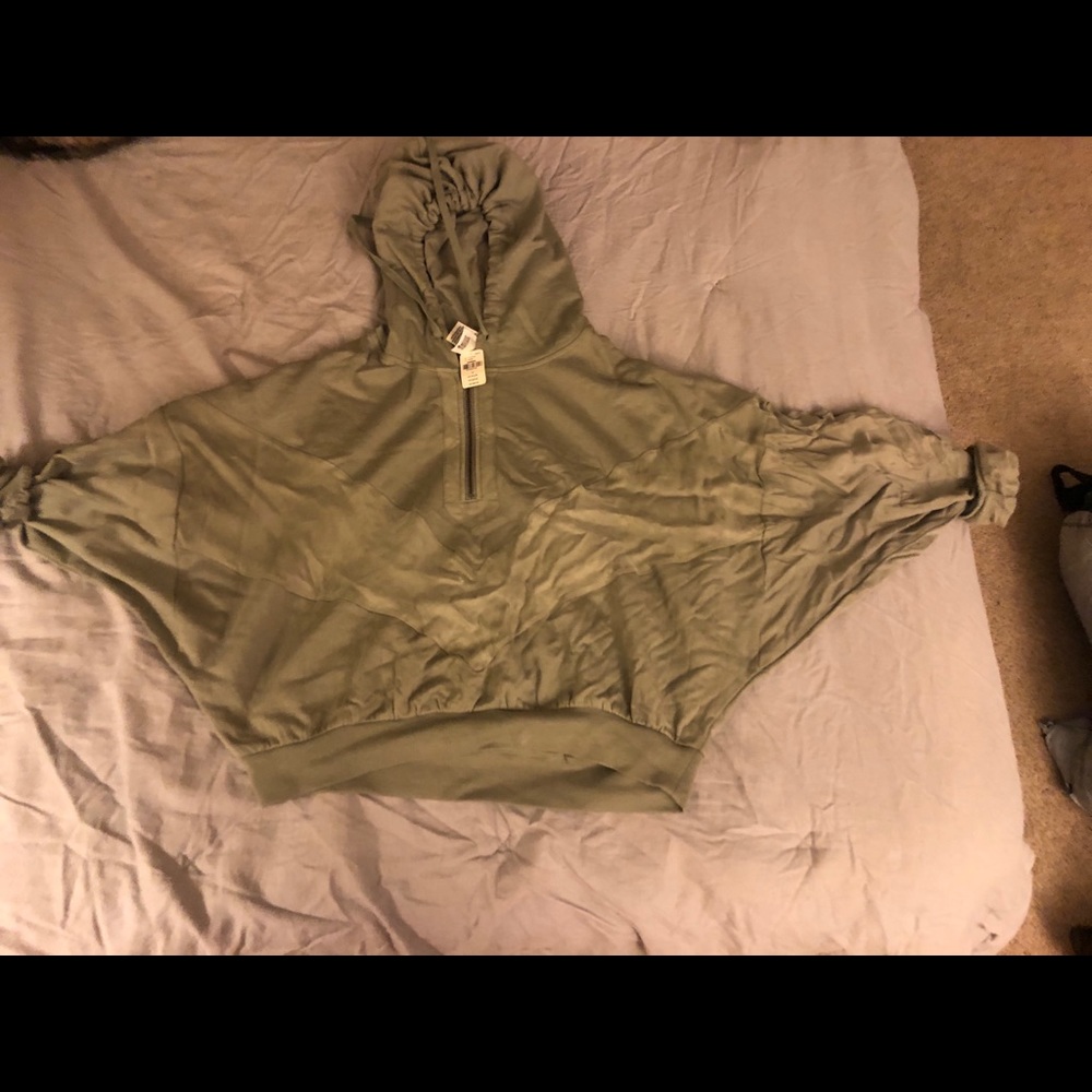 Brand new! Crop hoodie